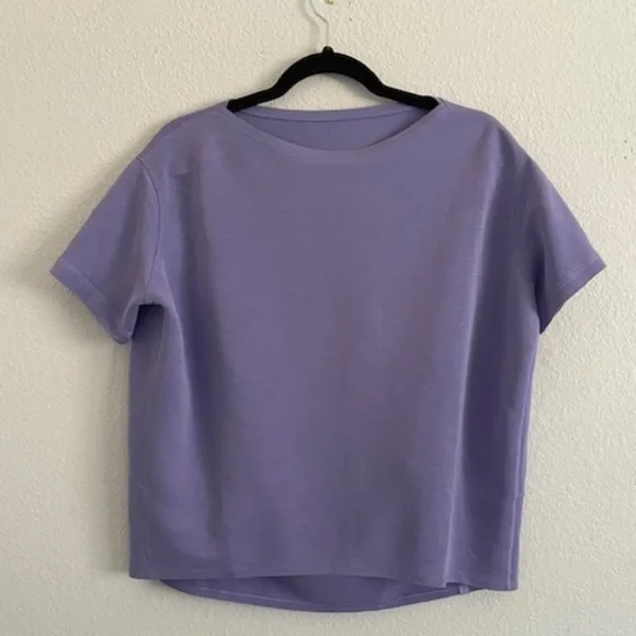Lululemon Back in Action SHORT-Sleeve Shirt *Pique PURPLE 💜 PERFECT Size 4 - Picture 1 of 5